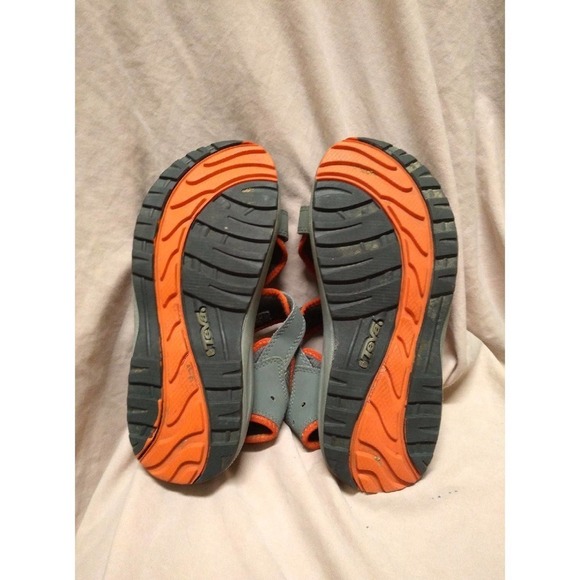 Teva Mens Sandals Size 5